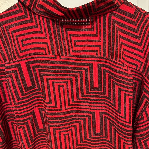 Pronti by Phita Red XL semi-mesh button down short sleeve shirt. - Picture 4 of 7
